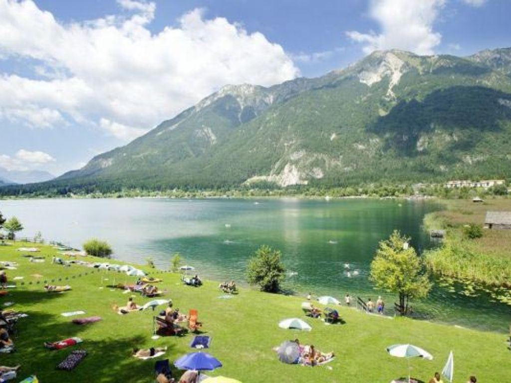 Chalet Presseggersee heerlijk zwemmen, suppen en kanoën in de Pressegger See Hermagor